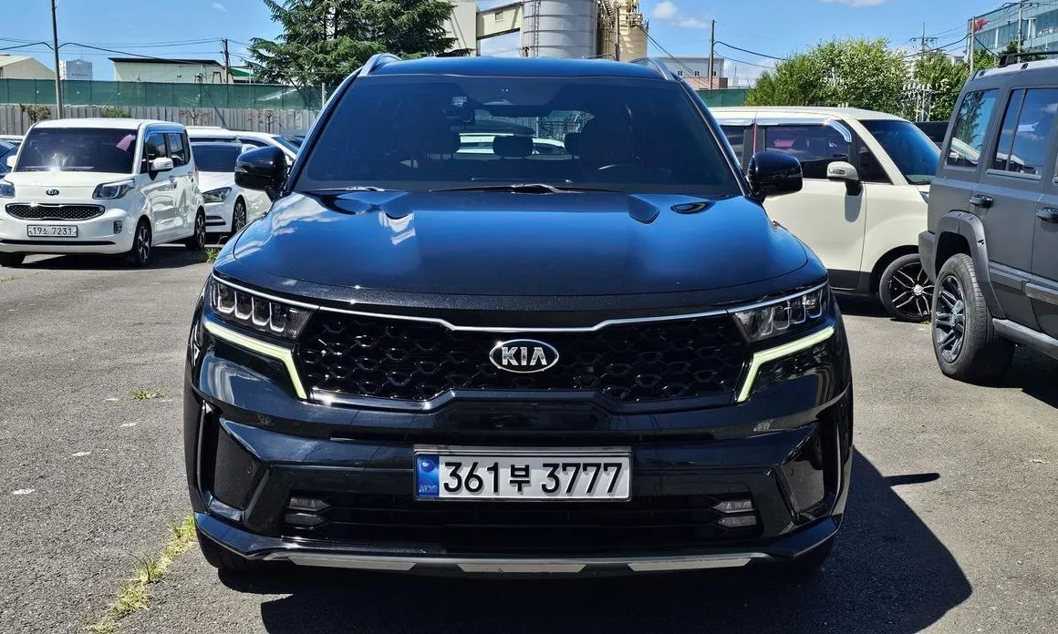 Kia Sorento — фото 5