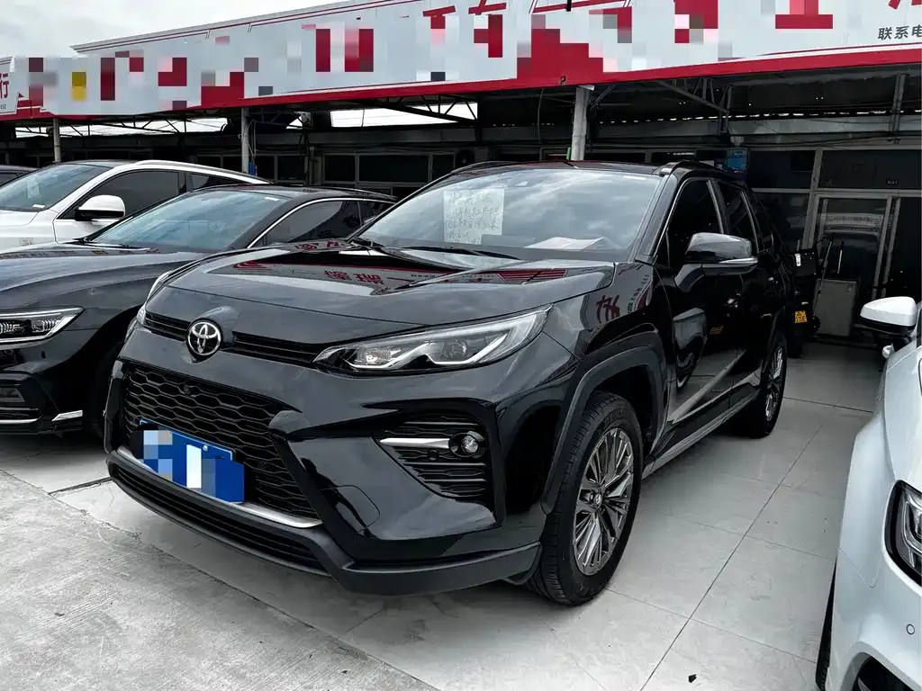Toyota Wildlander — фото 1