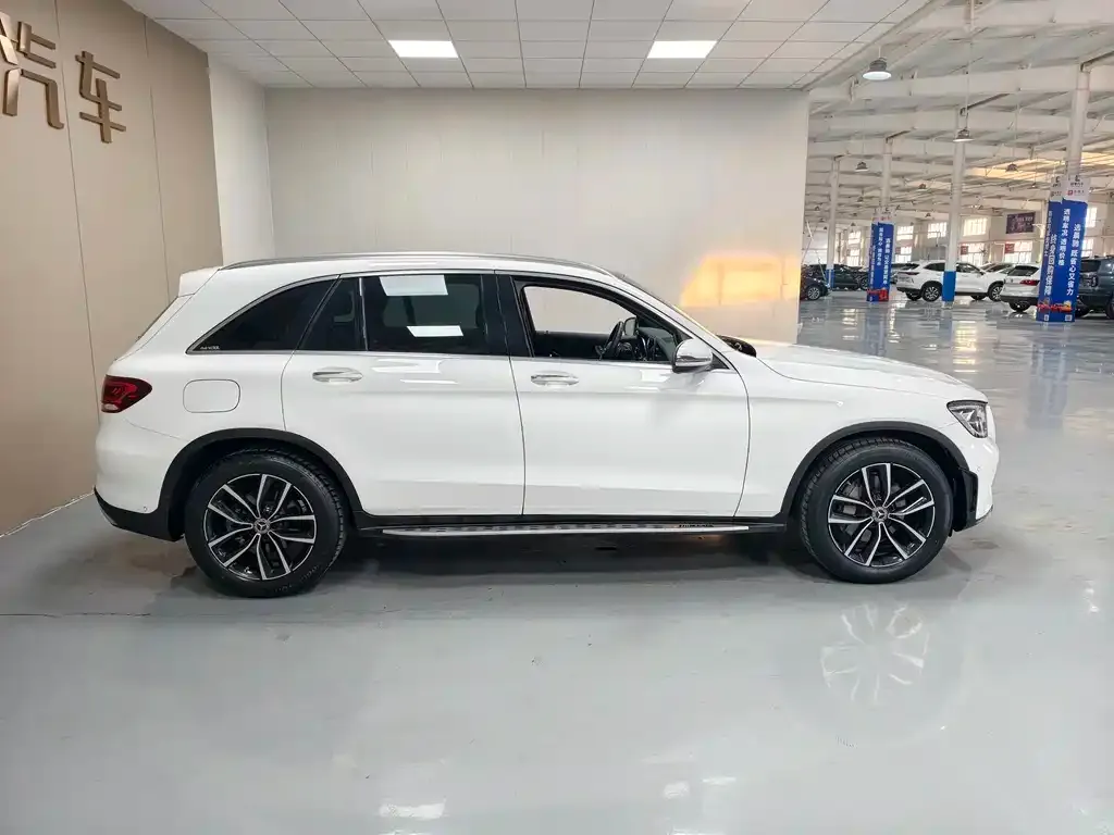 Mercedes-Benz GLC — фото 7