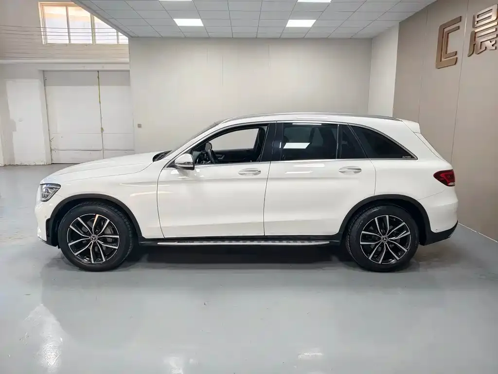 Mercedes-Benz GLC — фото 9