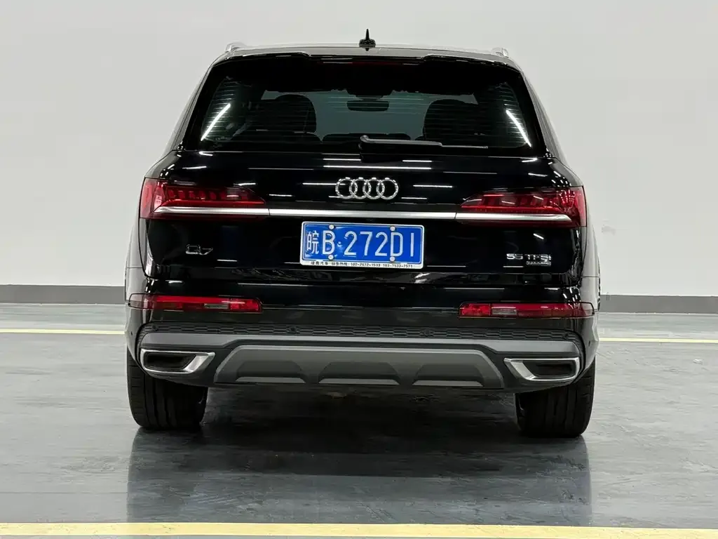 Audi Q7 — фото 7