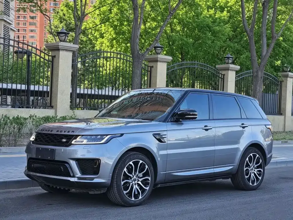 Land Rover Sport — фото 1