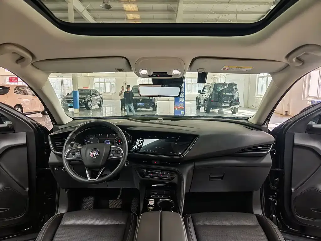 Buick Envision Plus — фото 10