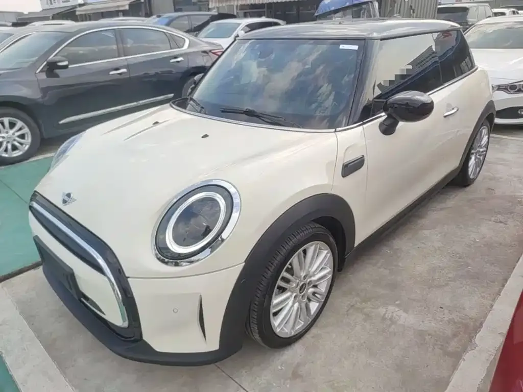 MINI Cooper (3-door) — фото 1