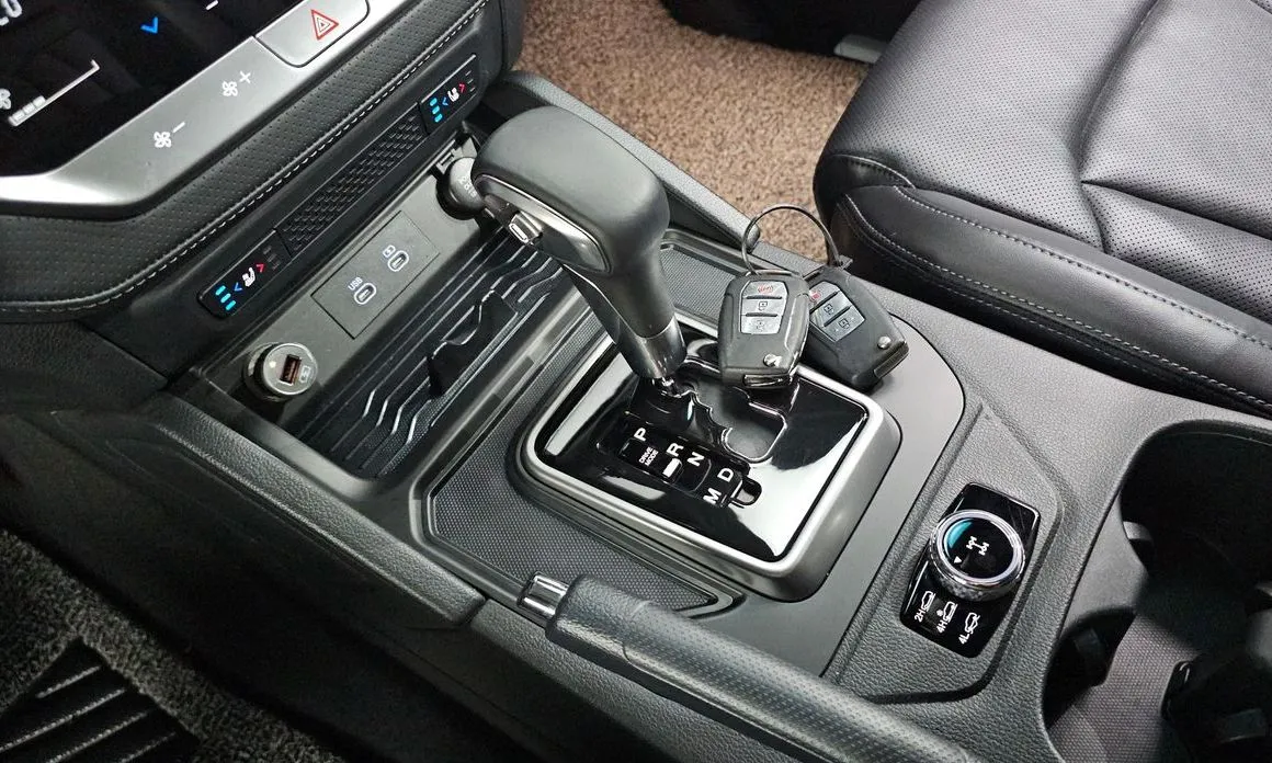 KG Mobility (Ssangyong) Rexton — фото 10