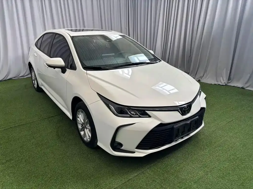 Toyota Corolla — фото 3