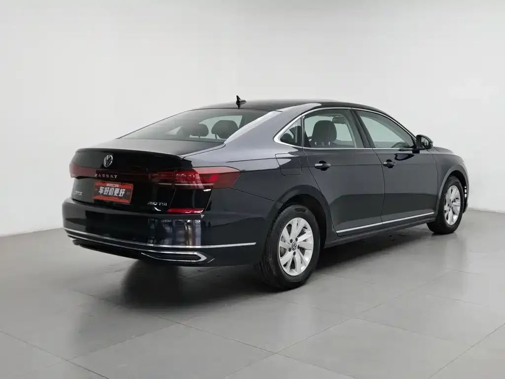 Volkswagen Passat — фото 7