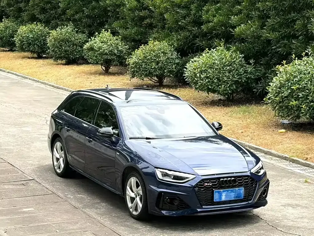 Audi A4 (Import) — фото 5