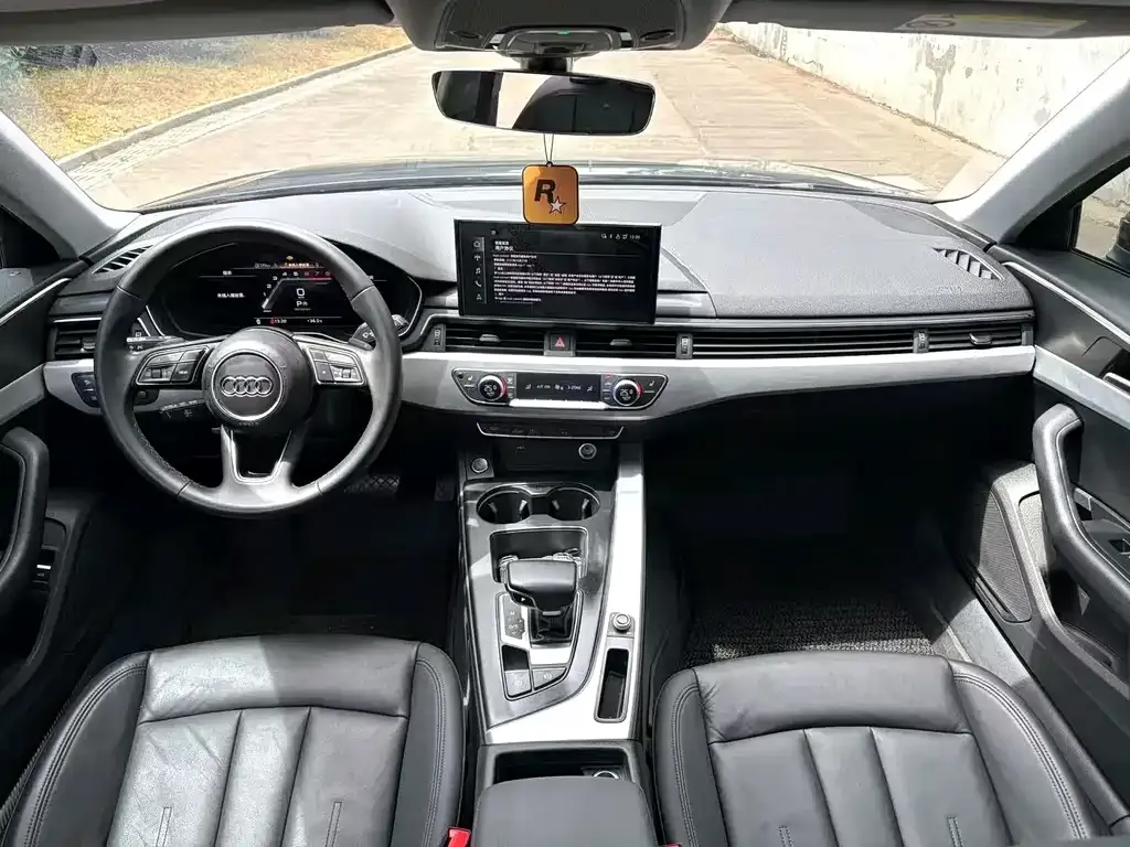 Audi A4 (Import) — фото 2