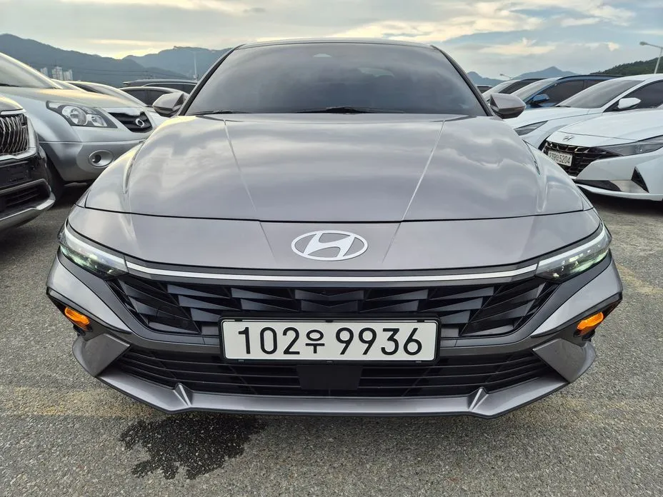 Hyundai AVANTE — фото 1