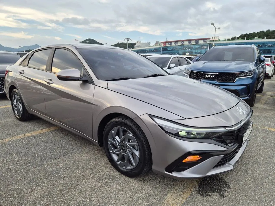Hyundai AVANTE — фото 2