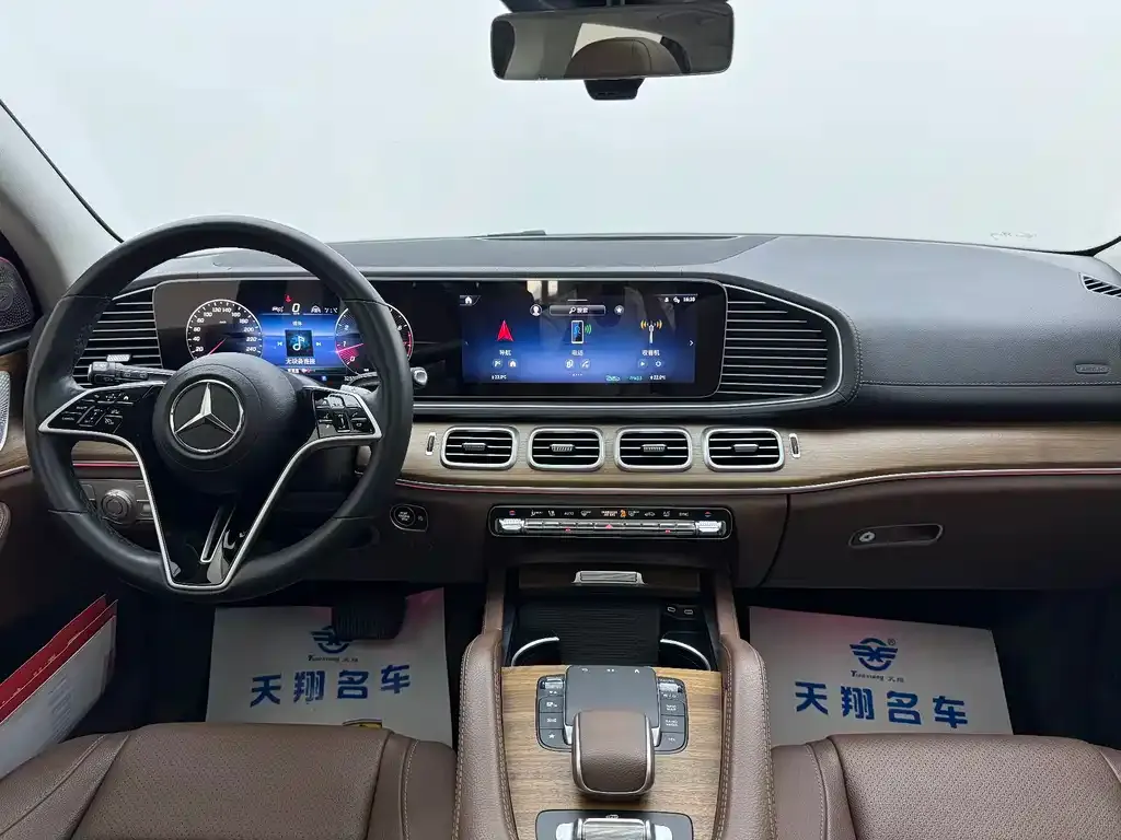 Mercedes-Benz GLE (Import) — фото 9
