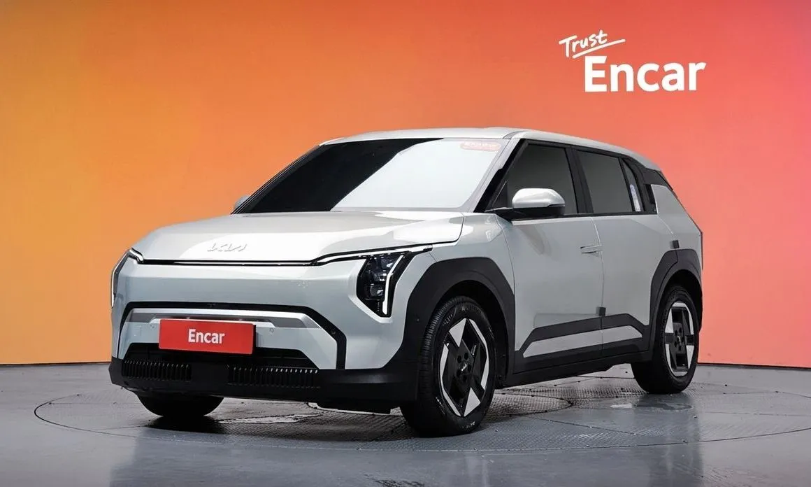 Kia EV3 — фото 1