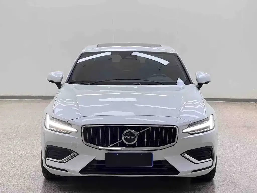 Volvo S60 — фото 3