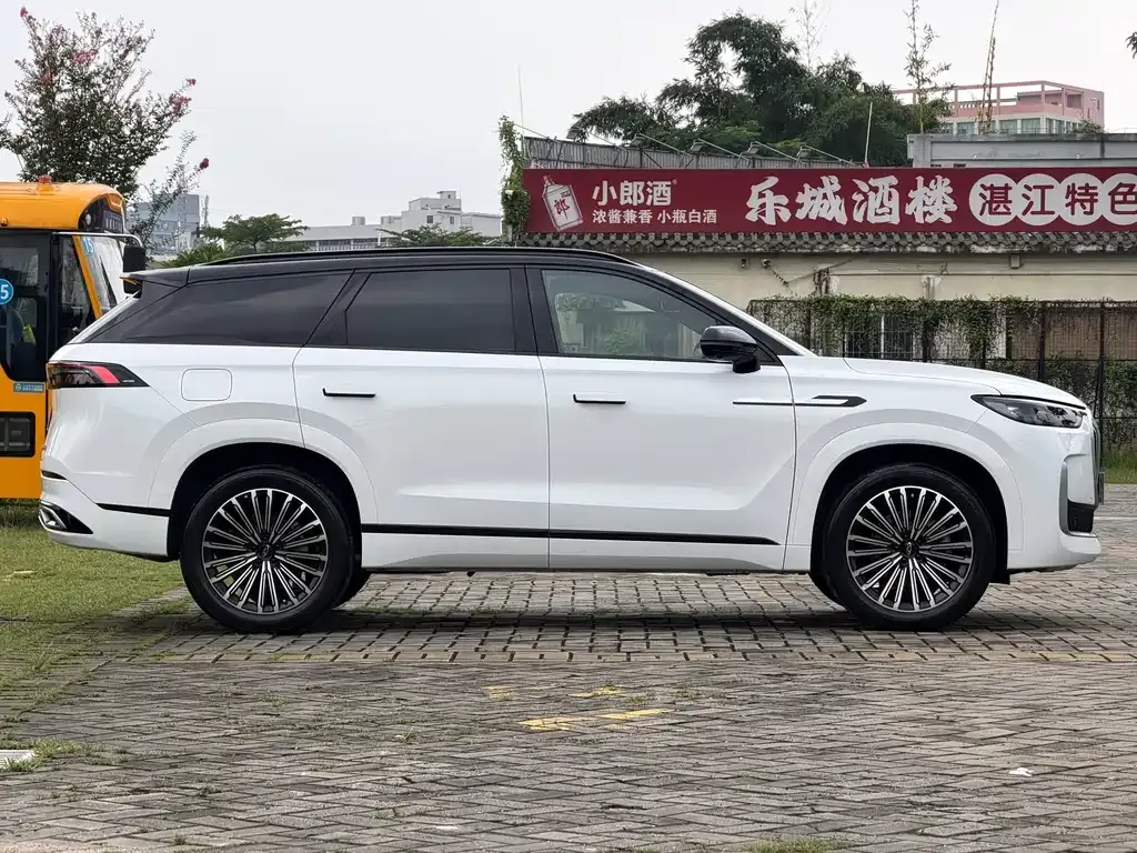 Chery Tiggo 9 — фото 10