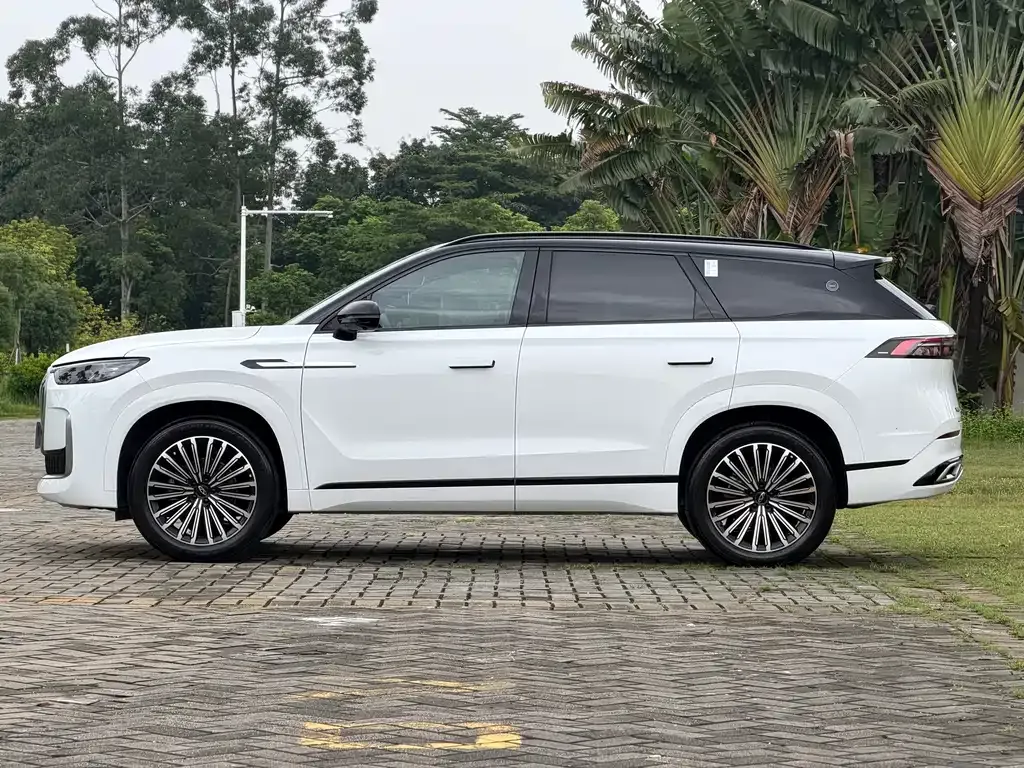Chery Tiggo 9 — фото 8