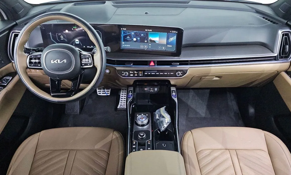 Kia Sorento — фото 8