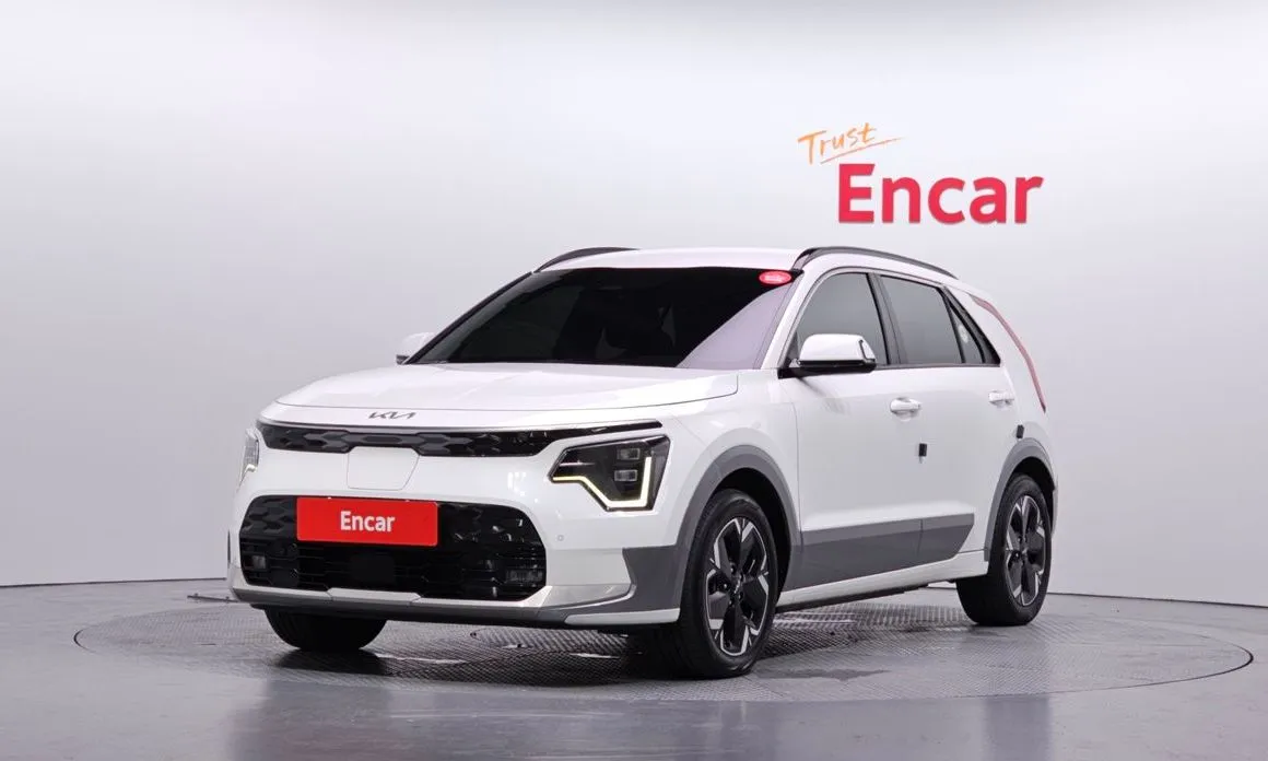 Kia Niro — фото 1