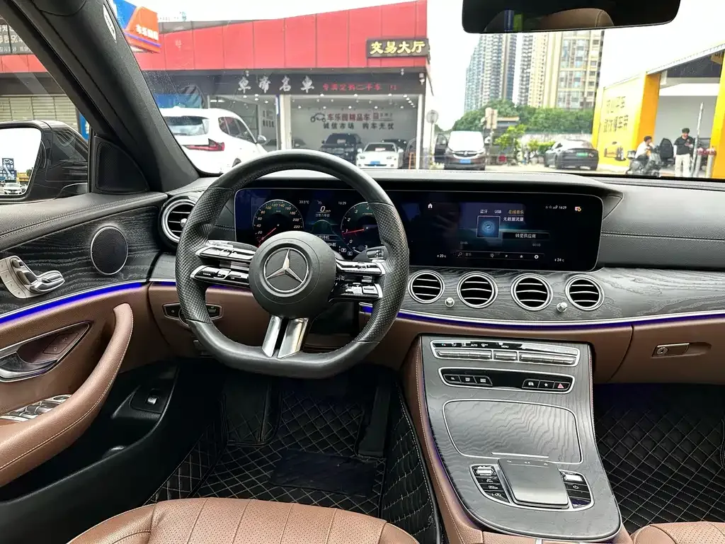 Mercedes-Benz E-Class (Import) — фото 2