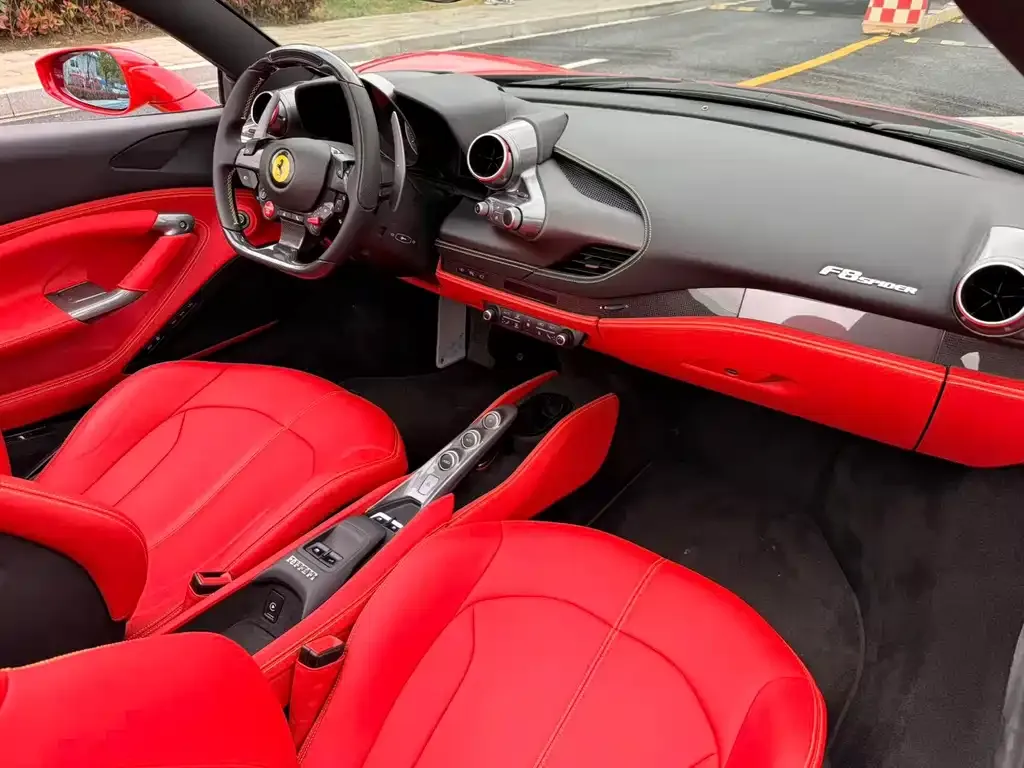 Ferrari F8 — фото 3