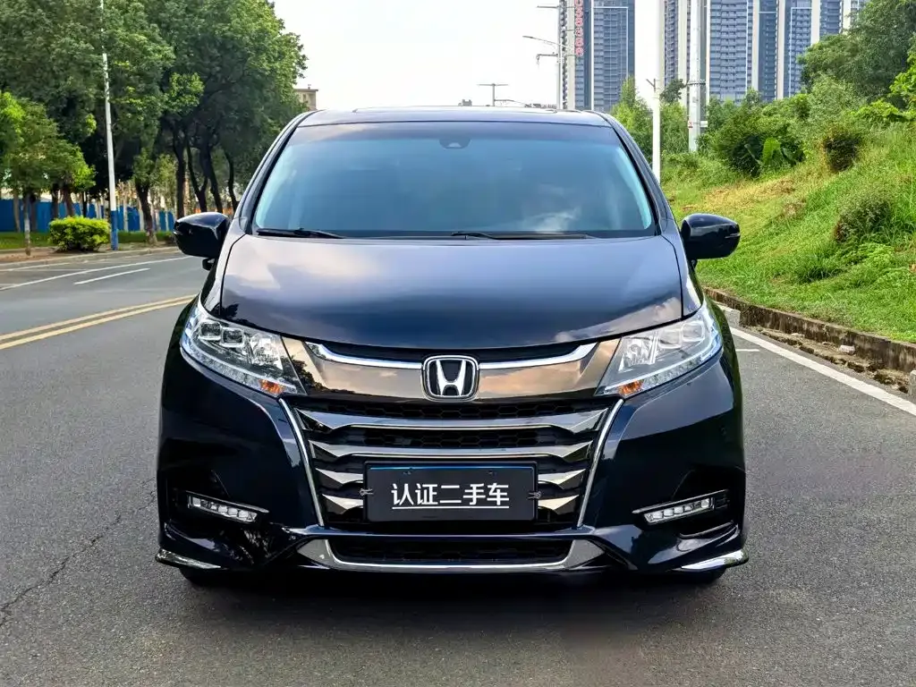 Honda Odyssey — фото 4