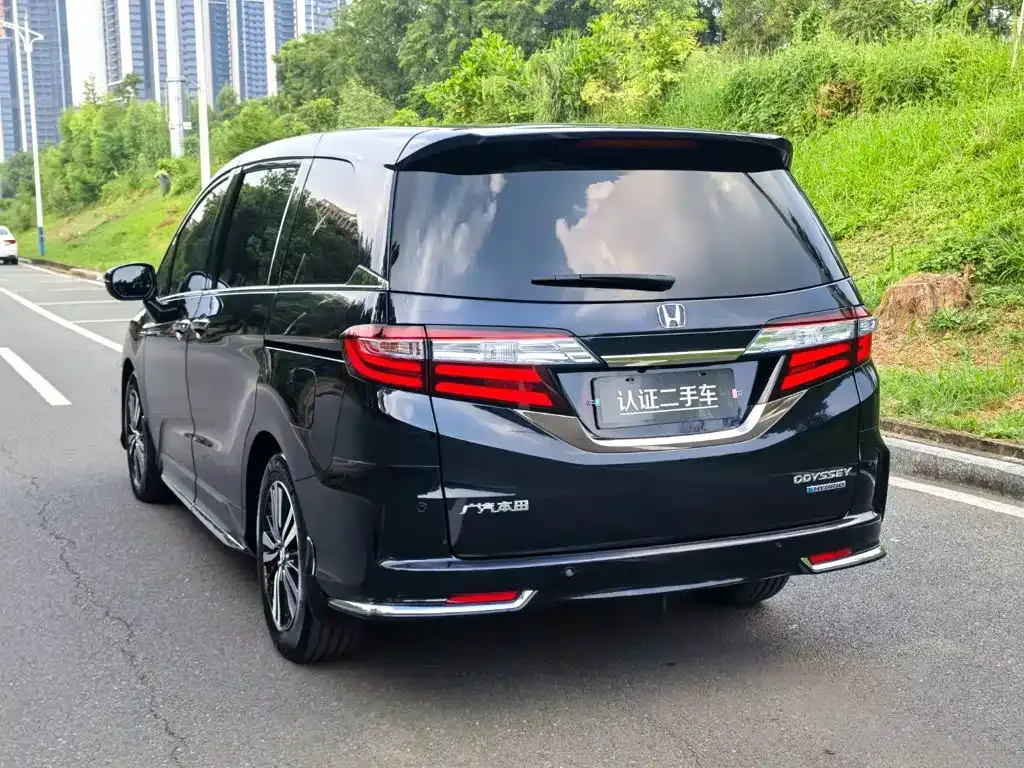 Honda Odyssey — фото 7