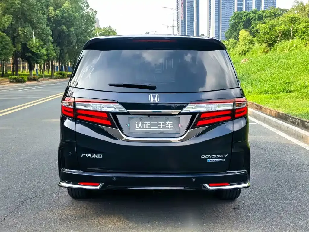 Honda Odyssey — фото 5