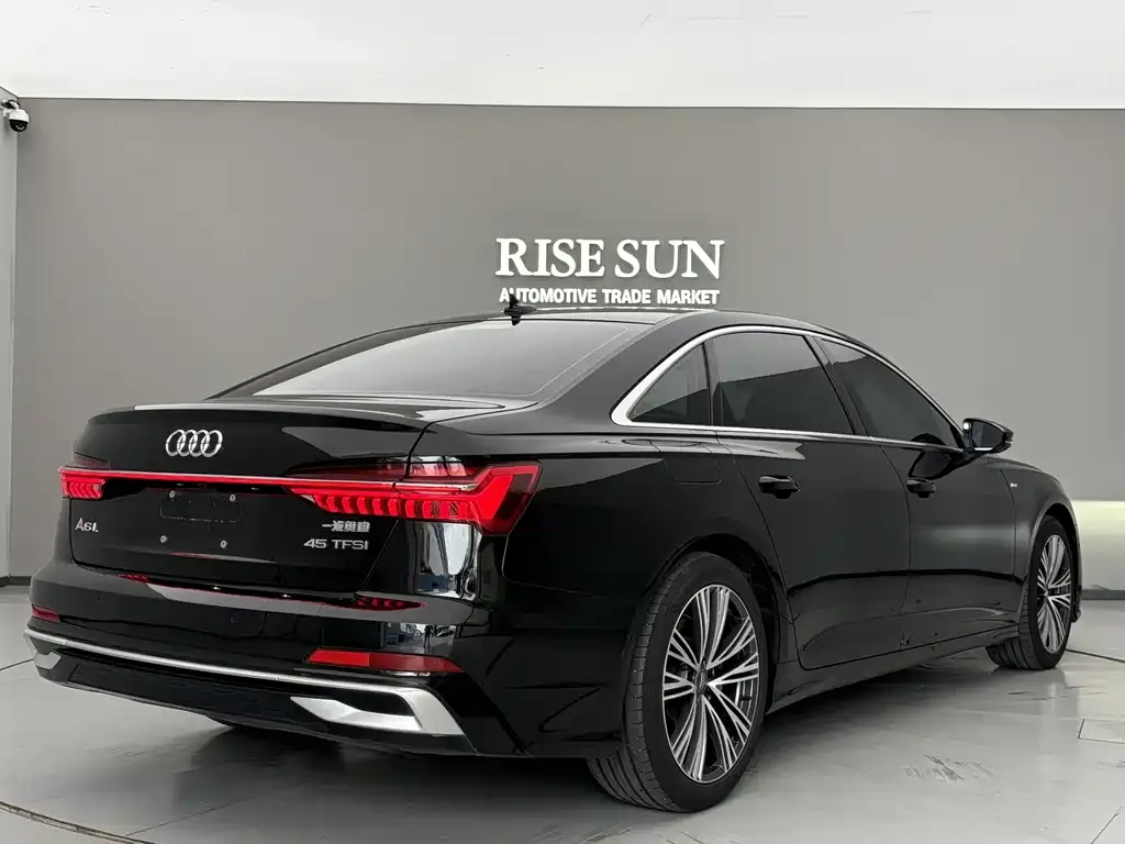 Audi A6L — фото 3