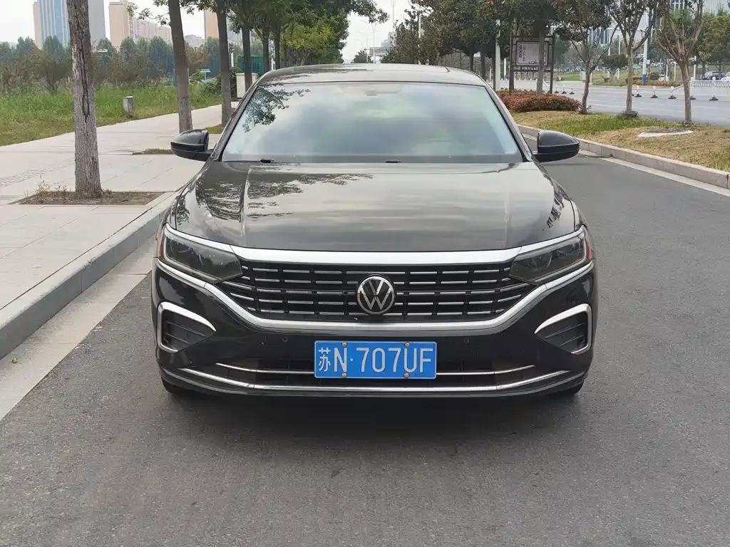 Volkswagen Passat — фото 4