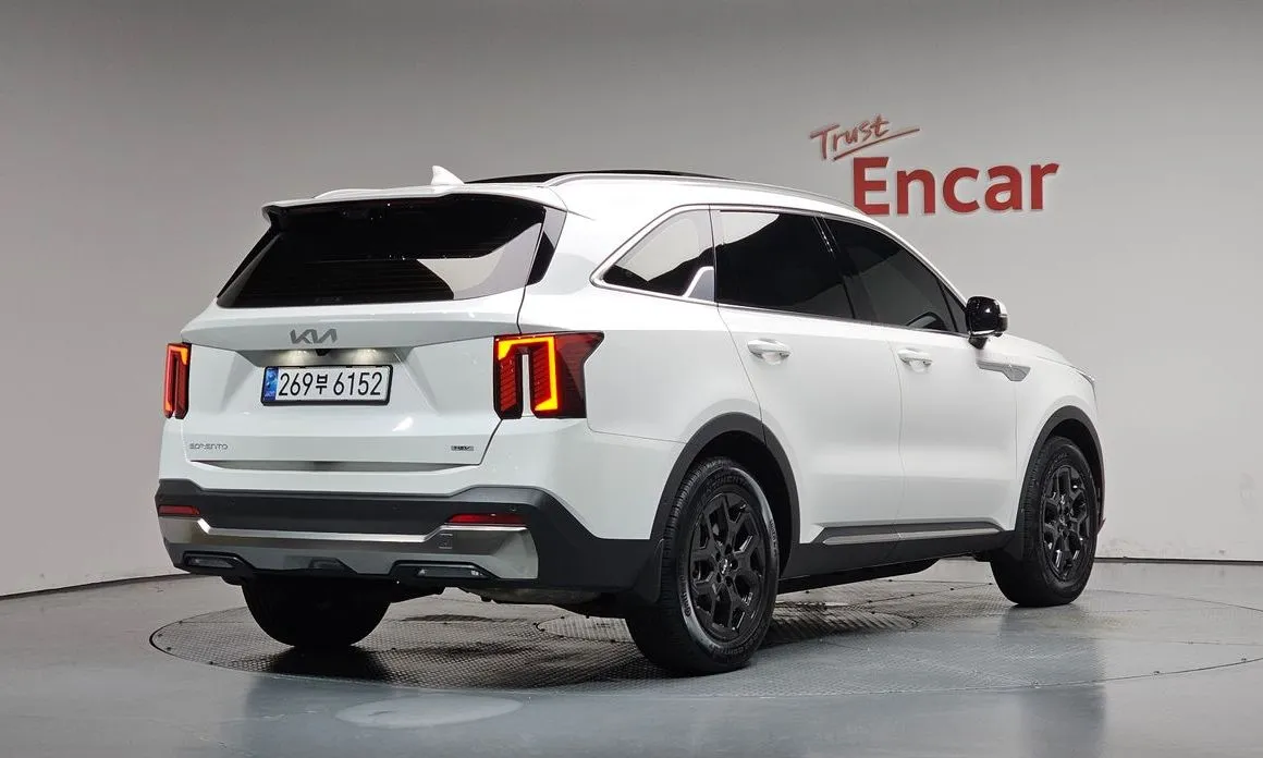 Kia Sorento — фото 5