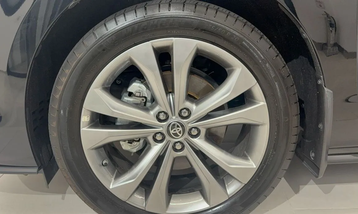 Toyota Sienna — фото 6