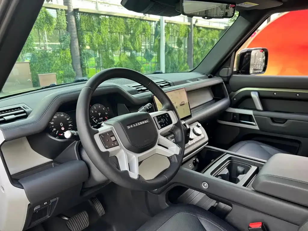 Land Rover Defender — фото 8