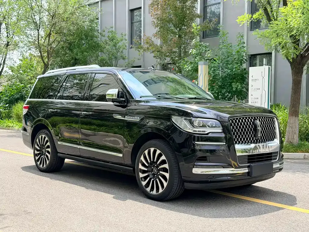 Lincoln Navigator — фото 6