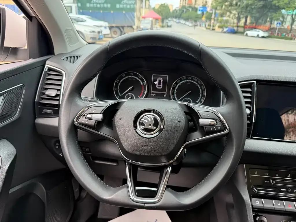 Skoda Karoq — фото 4