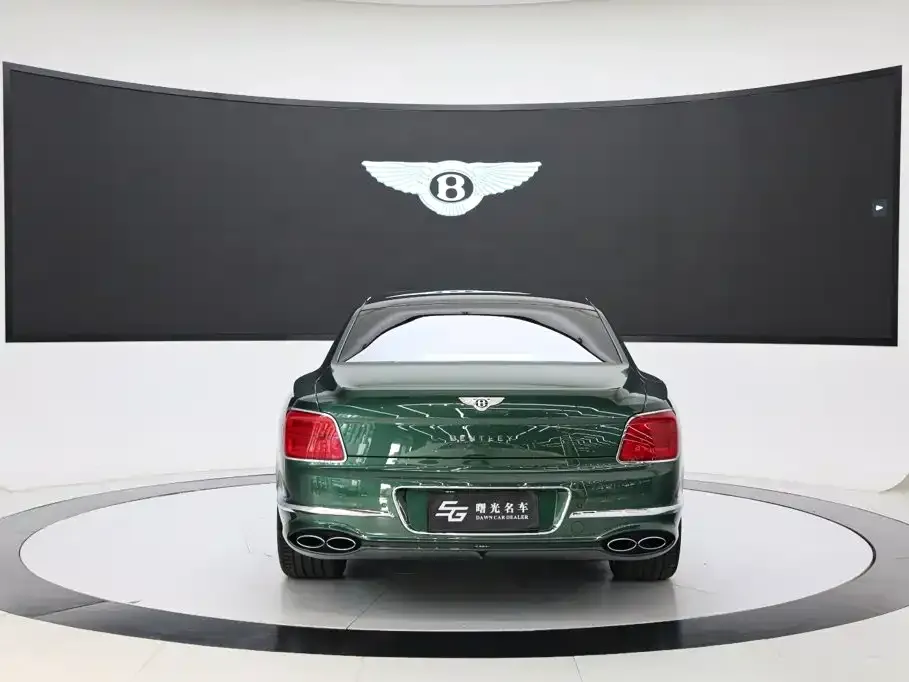 Bentley Flying Spur — фото 4