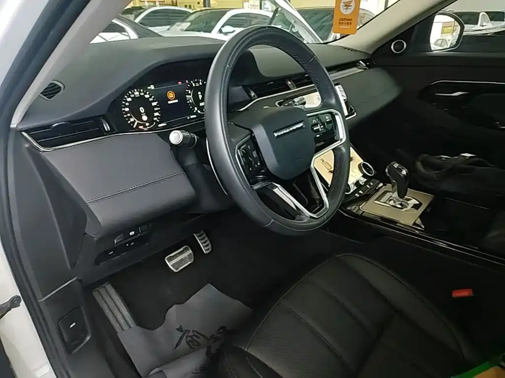 Land Rover Evoque — фото 8
