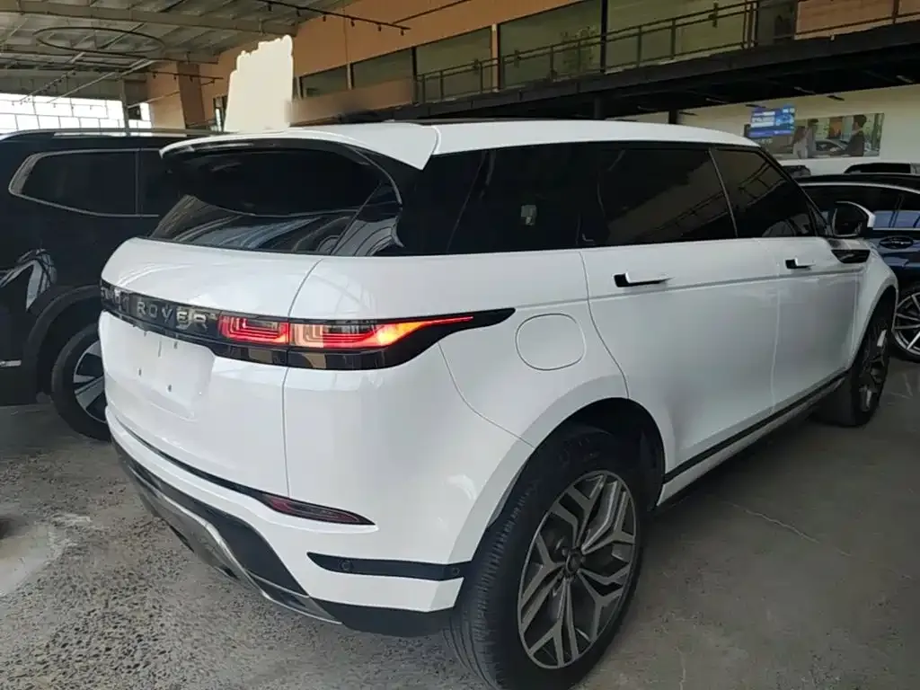 Land Rover Evoque — фото 5