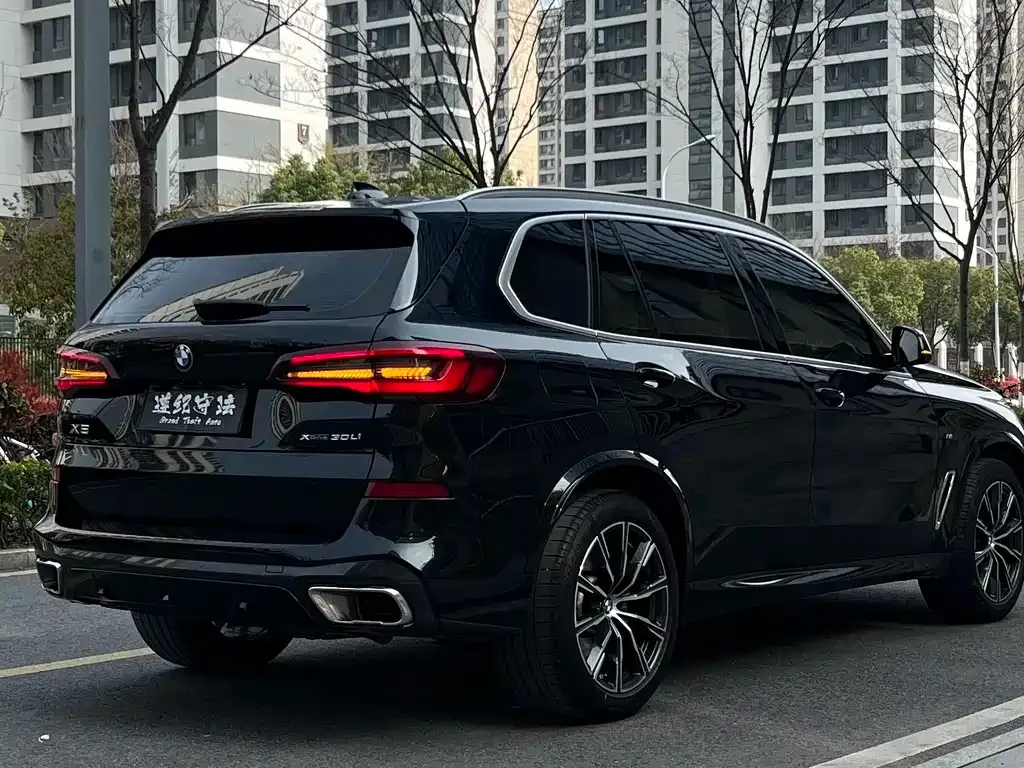 BMW X5 — фото 2