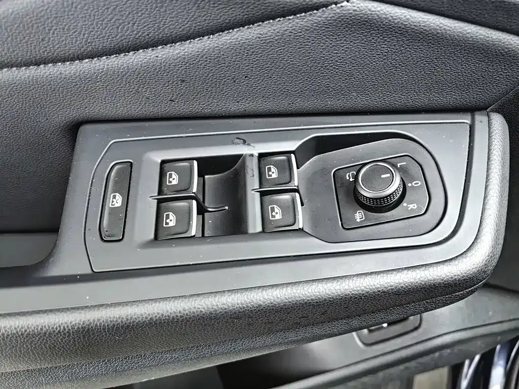 Volkswagen Talagon — фото 10