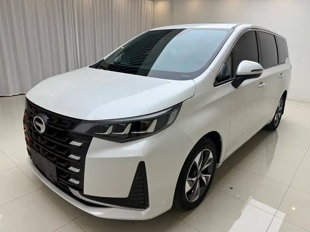 GAC Motor Trumpchi M6 — фото 1