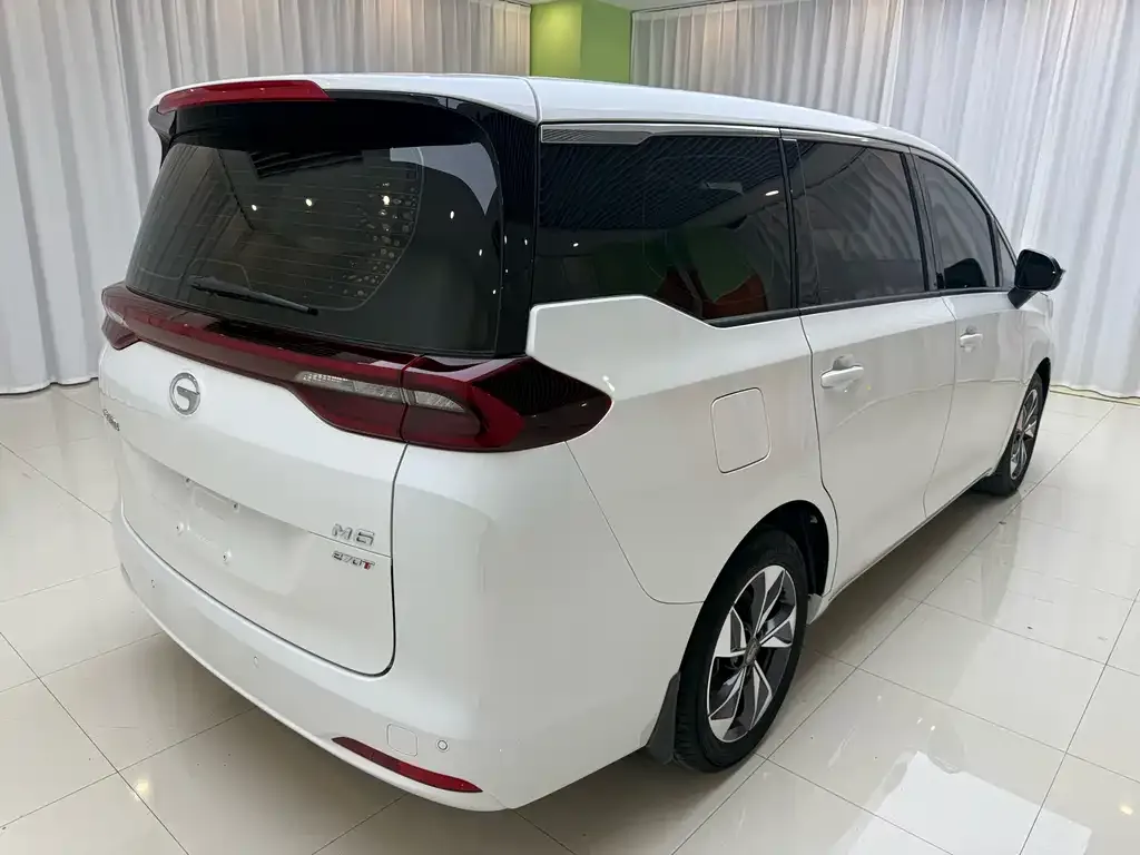 GAC Motor Trumpchi M6 — фото 10