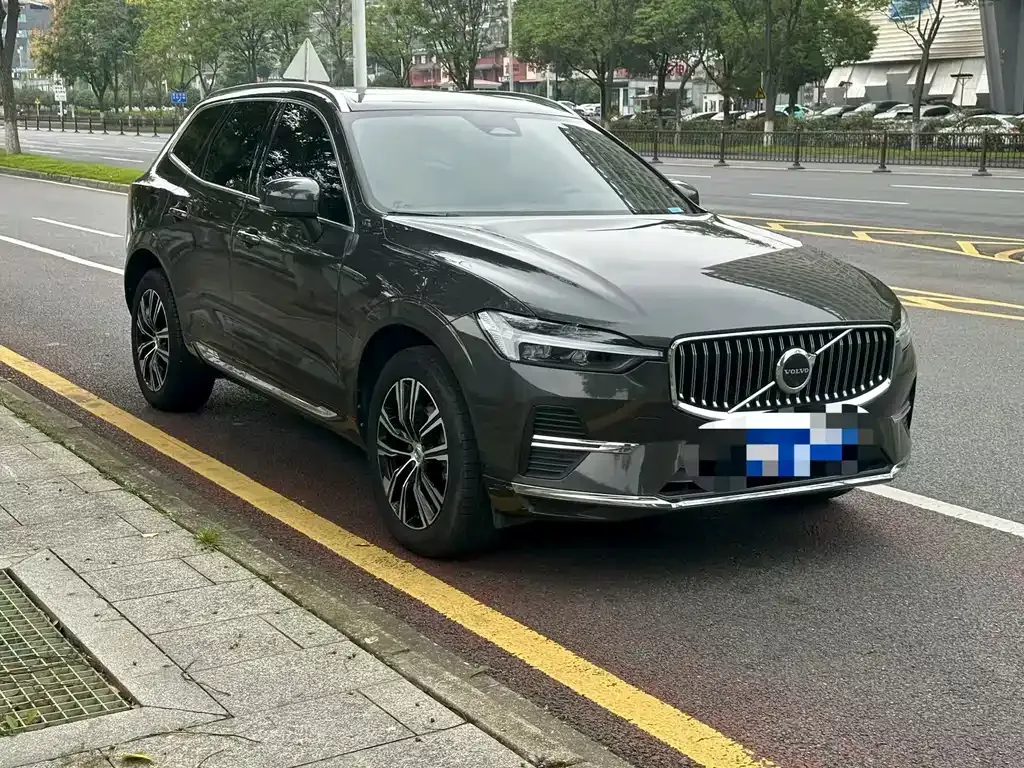 Volvo XC60 — фото 2