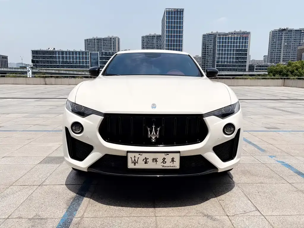 Maserati Levante — фото 3