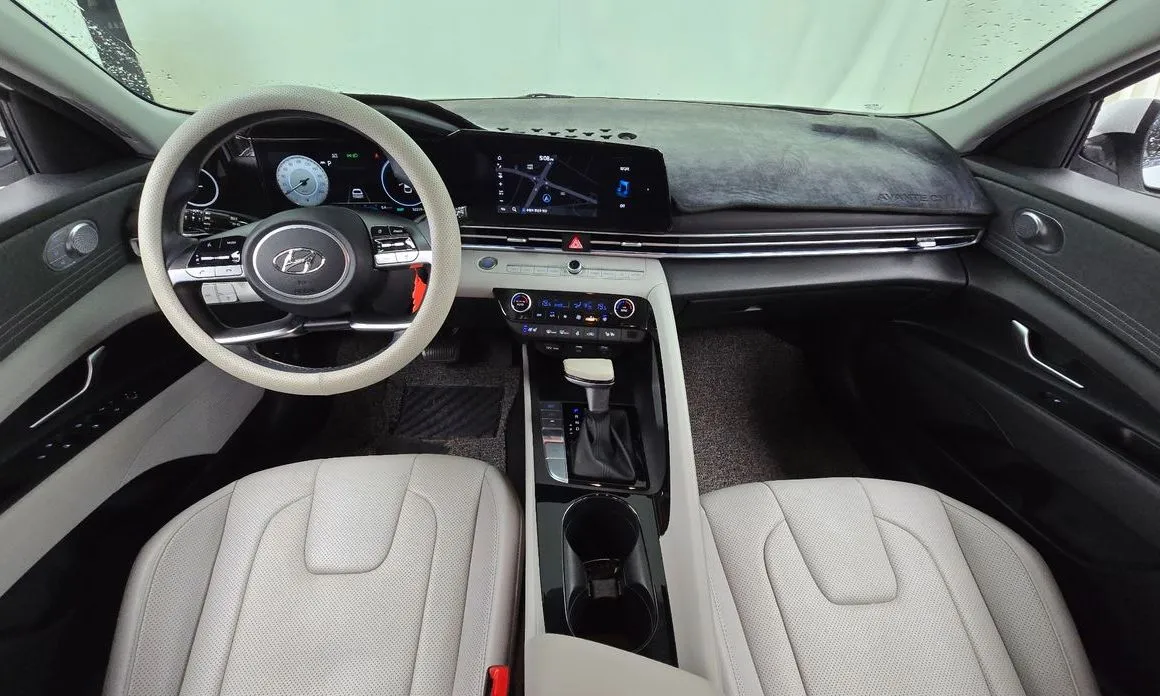 Hyundai AVANTE — фото 9