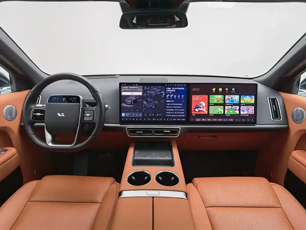 Li Auto L8 — фото 10
