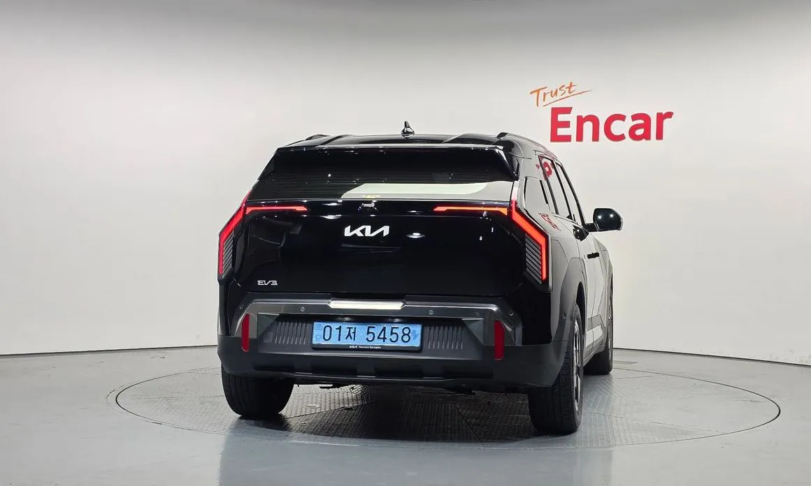 Kia EV3 — фото 4