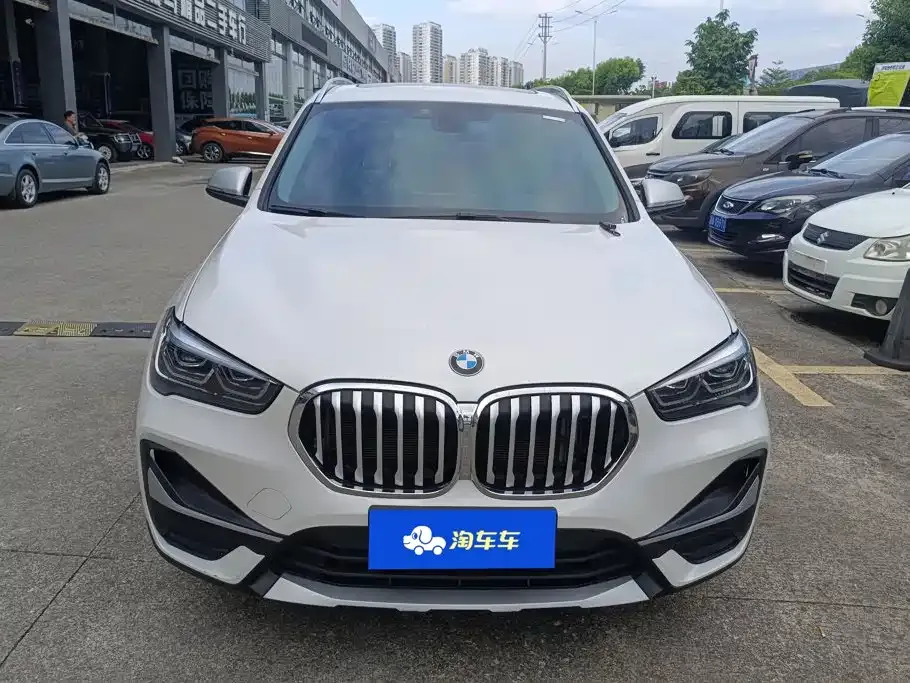 BMW X1 — фото 10