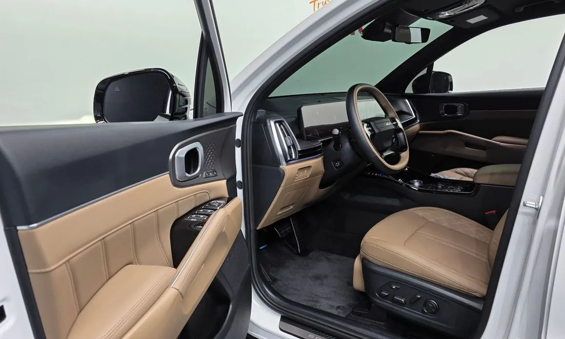 Kia Sorento — фото 8