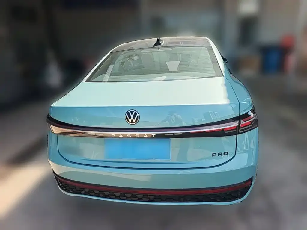 Volkswagen Passat — фото 4