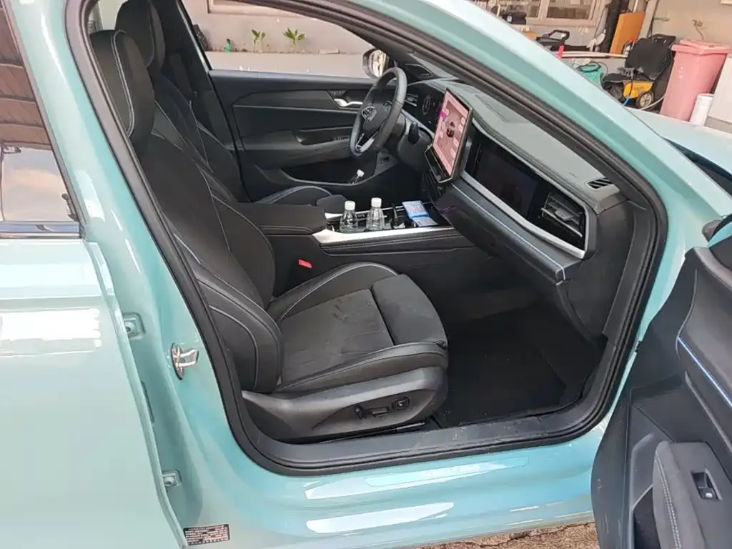 Volkswagen Passat — фото 6